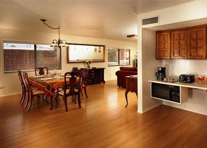 Desert Rose Bed and breakfast
