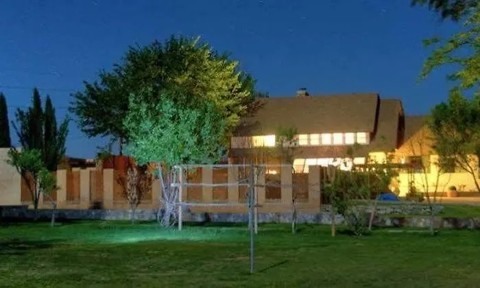Bed and breakfast Desert Rose 3*